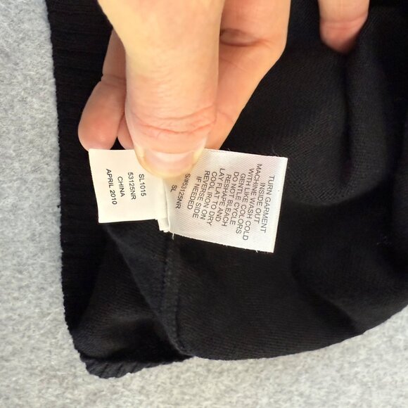 OneA Womens Black Button-Up Cardigan Sweater Button Sleeve Boxy Size Medium NWT - Picture 13 of 15